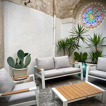 Casa Manfredi Terrazza Diomede Konukevi 4*