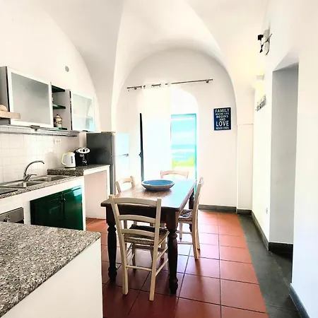 Casa Manfredi Terrazza Diomede 4*