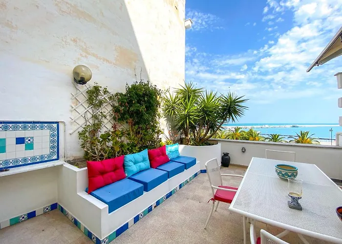 Casa Manfredi Terrazza Diomede 게스트하우스 4*